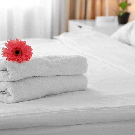 Sun Plaza Motel Силвер-Спрингс Экстерьер фото